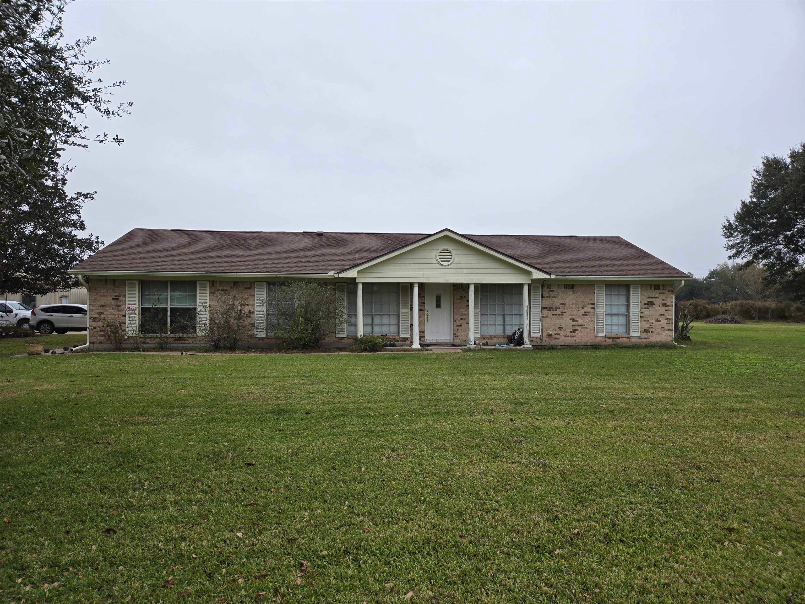 19545 FM 365 Rd — photo