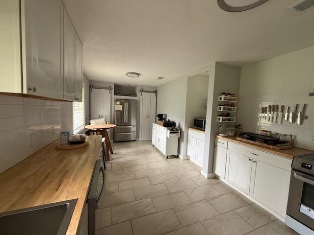 7590 San Diego — photo