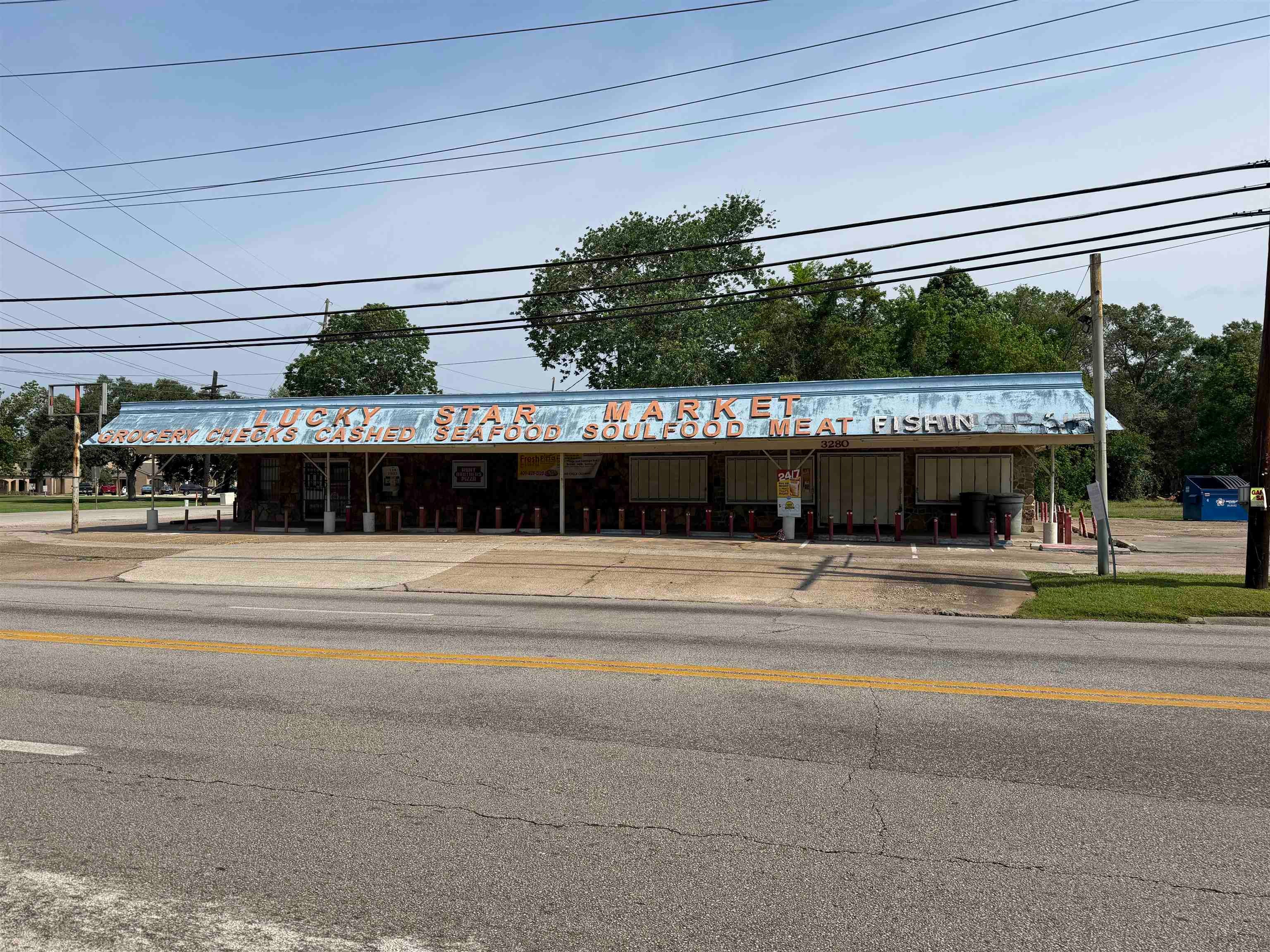 3280 E Lucas — photo