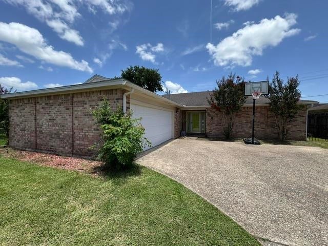 1026 Meadowland Dr. — photo