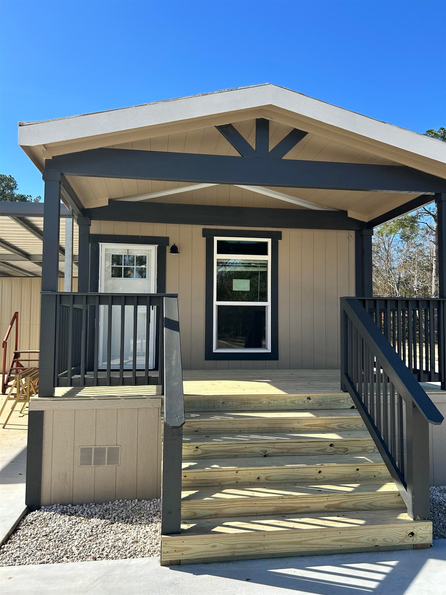 5660 Brady Circle — photo