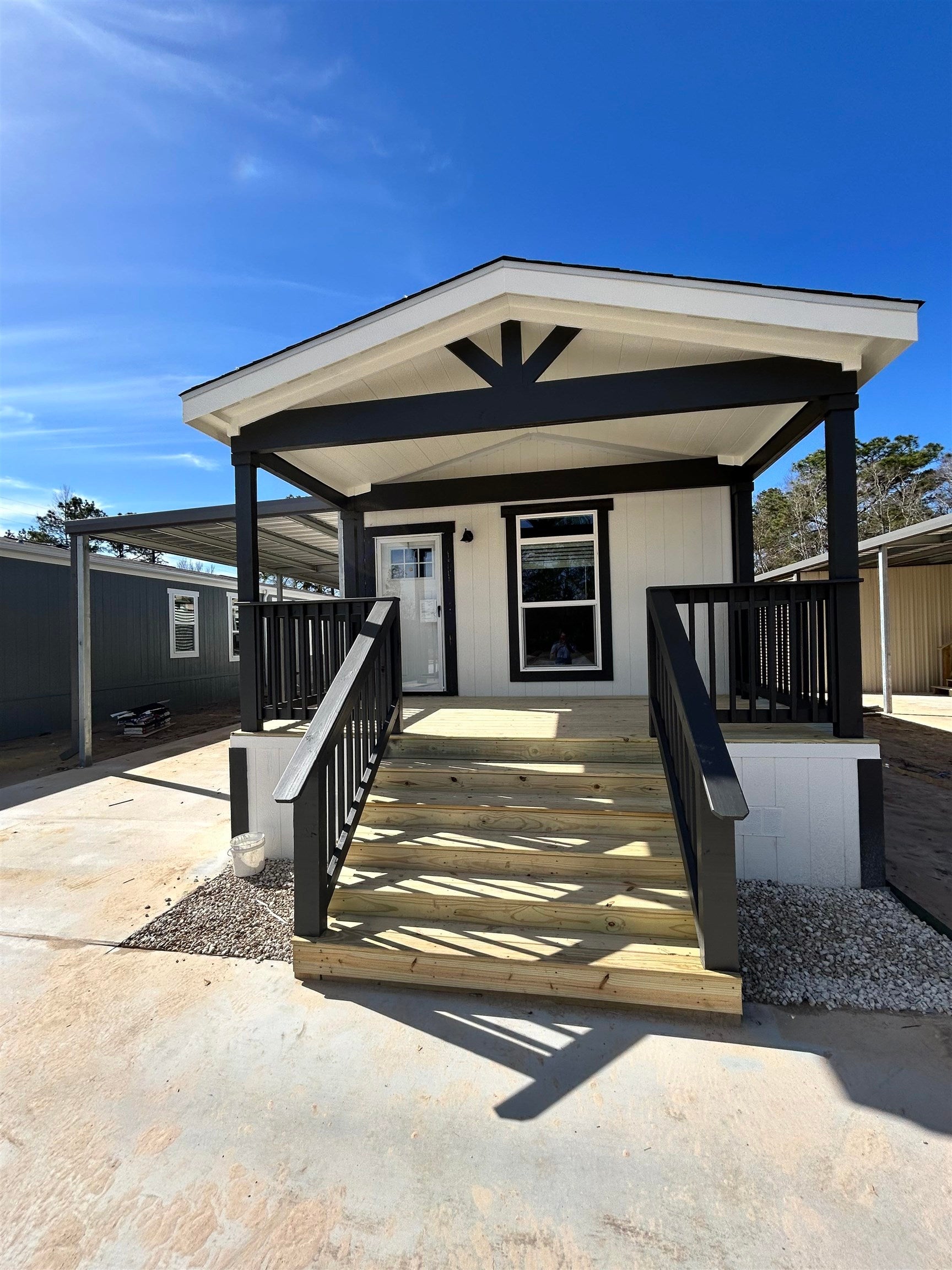 5670 Brady Circle — photo