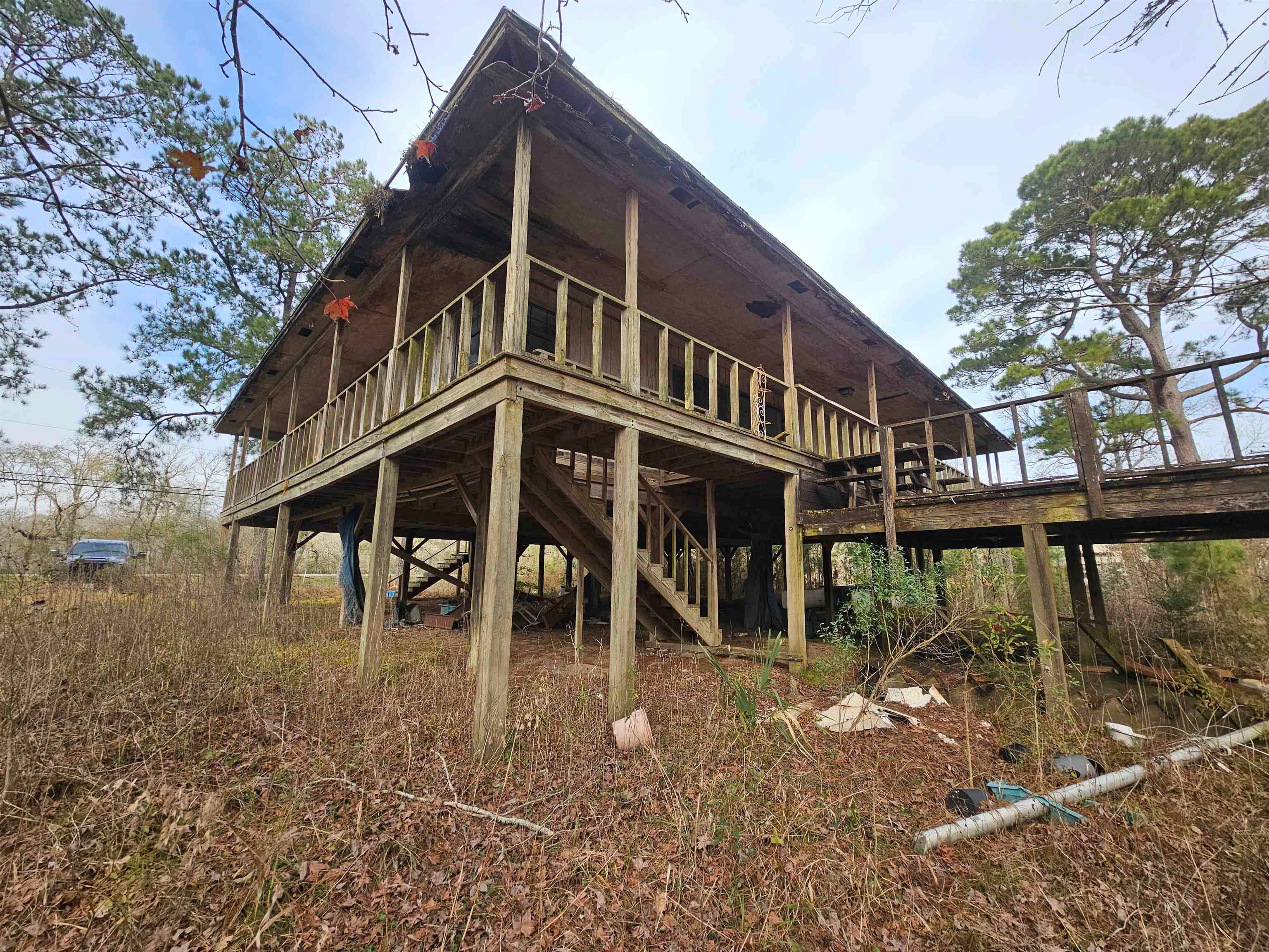 17089 Boondocks — photo
