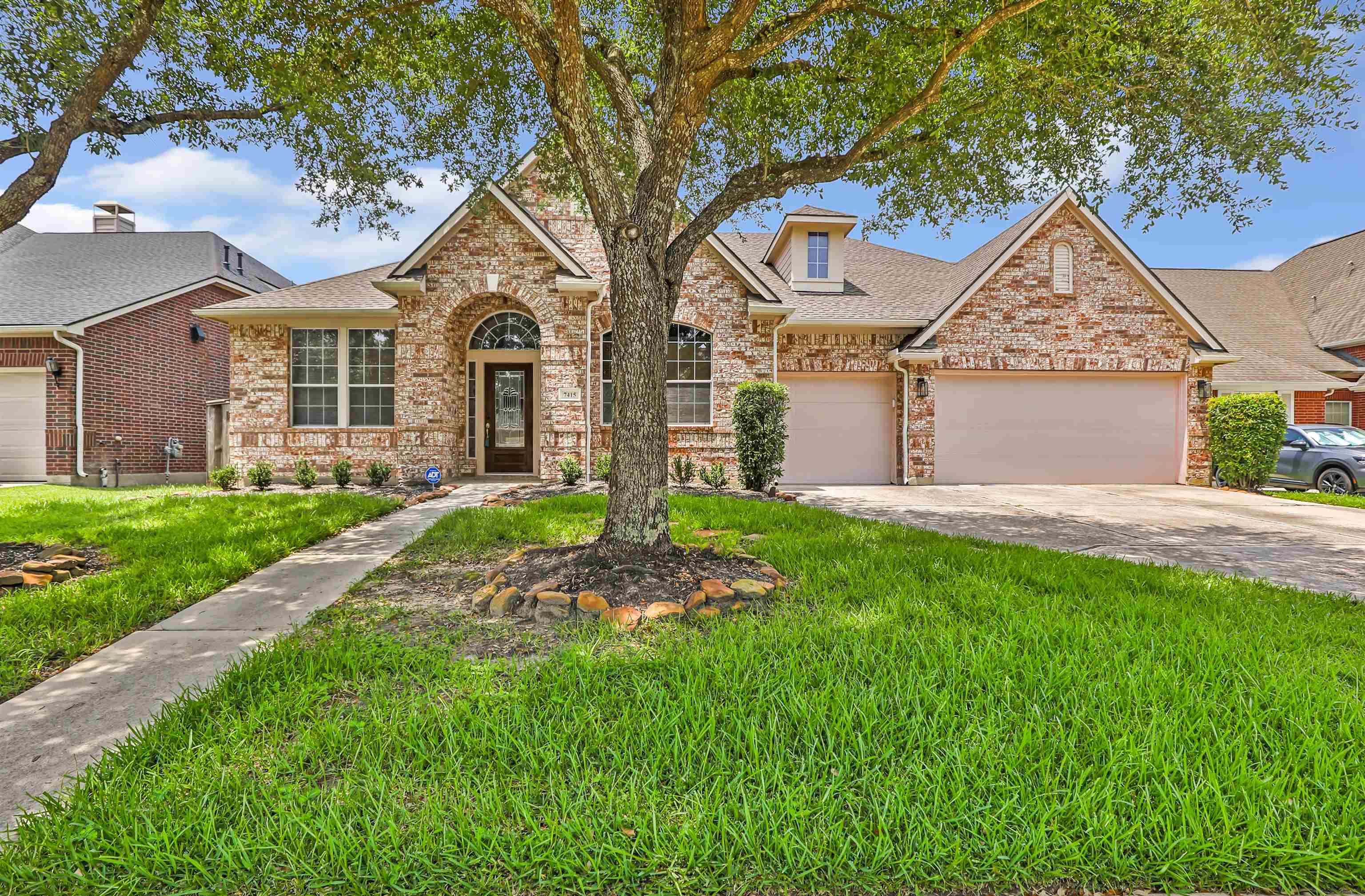 7415 Bearden Falls Ln — photo
