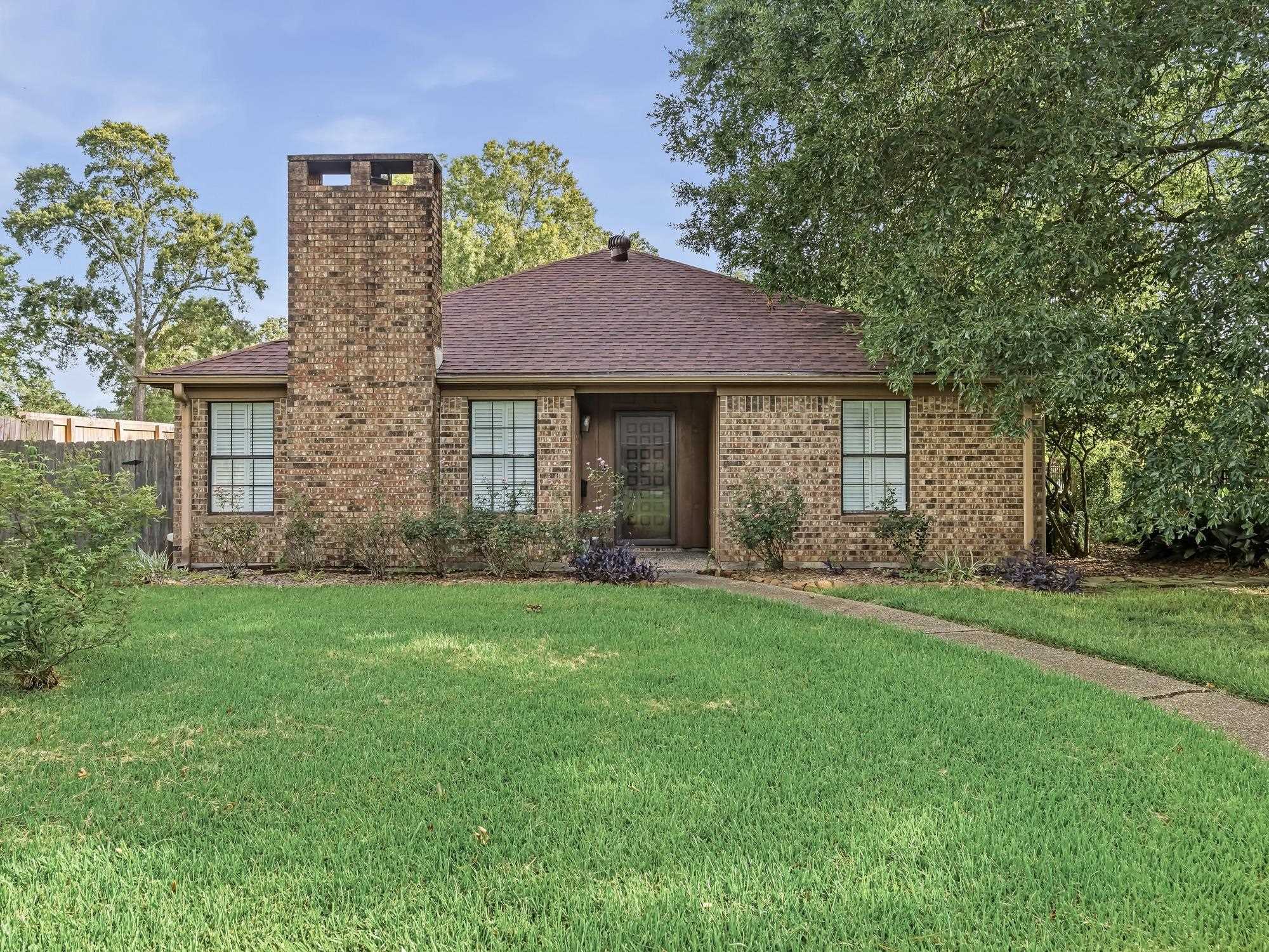 24 Sandelwood Trl — photo