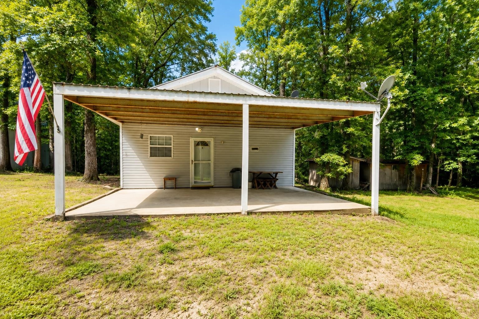 417 County Road 220 — photo
