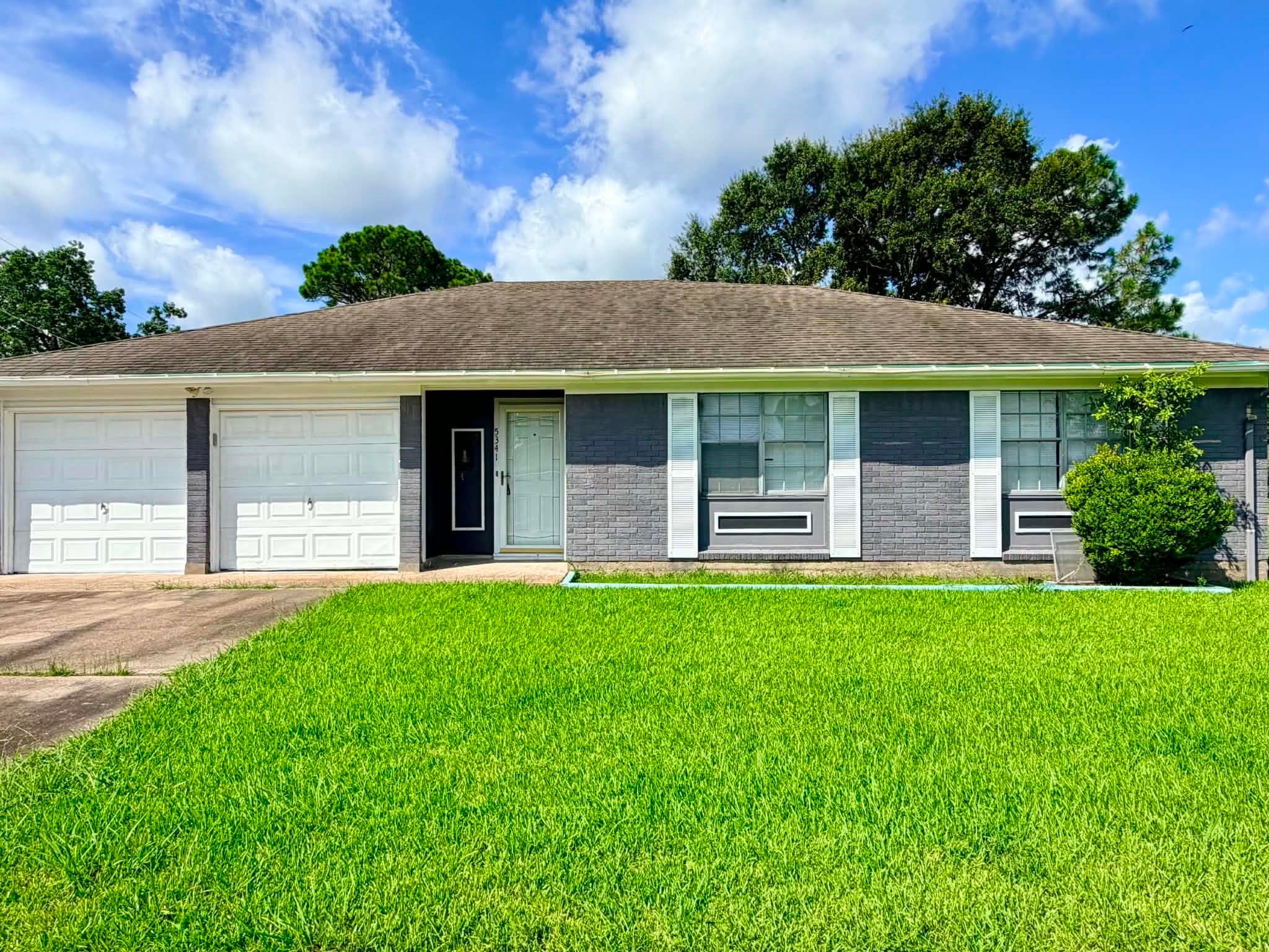 5341 Austin — photo