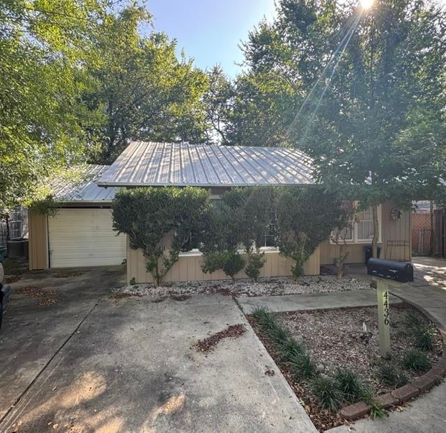 4436 Dallas Ave — photo