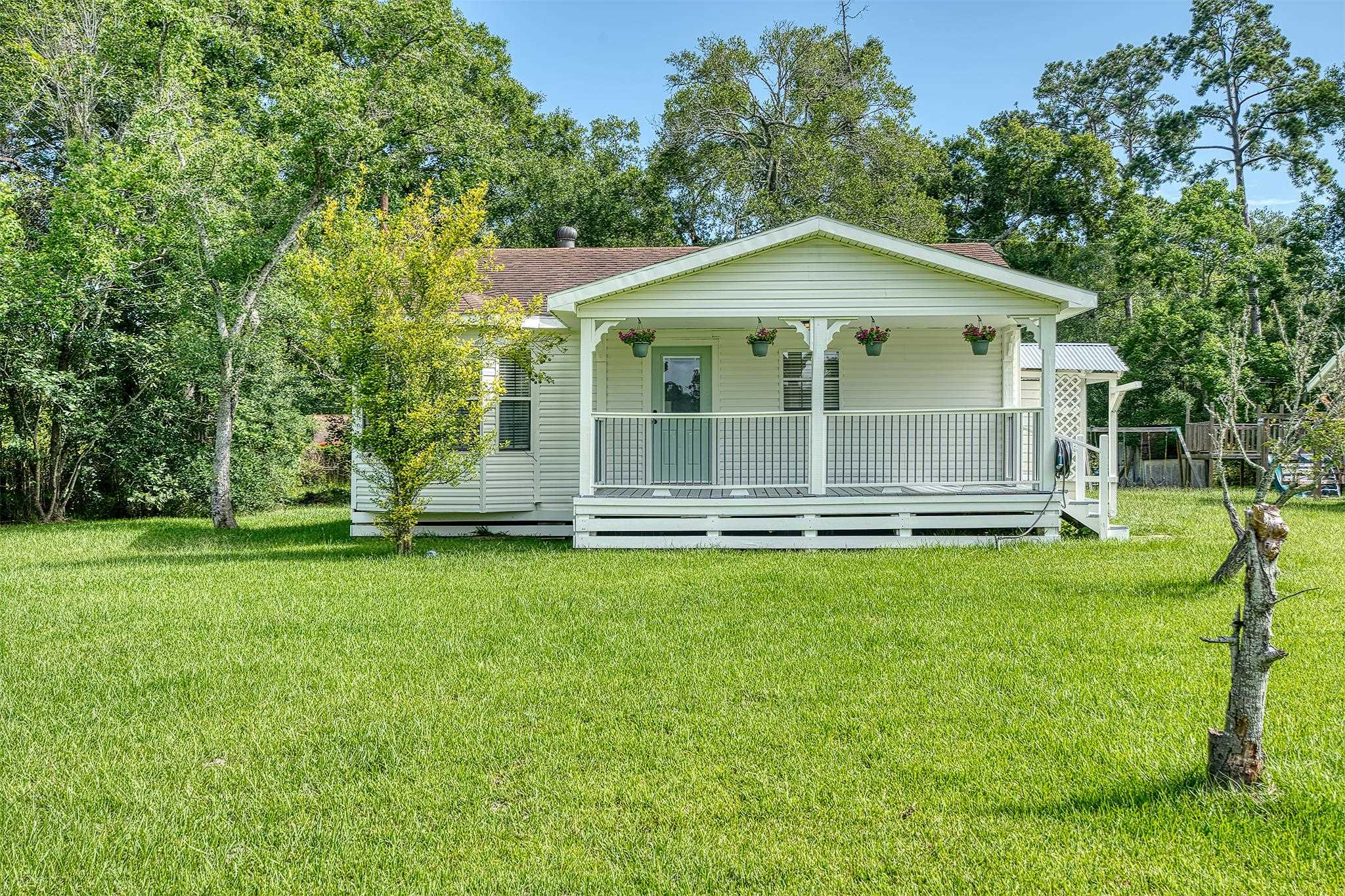 8661 Dogwood Dr. — photo