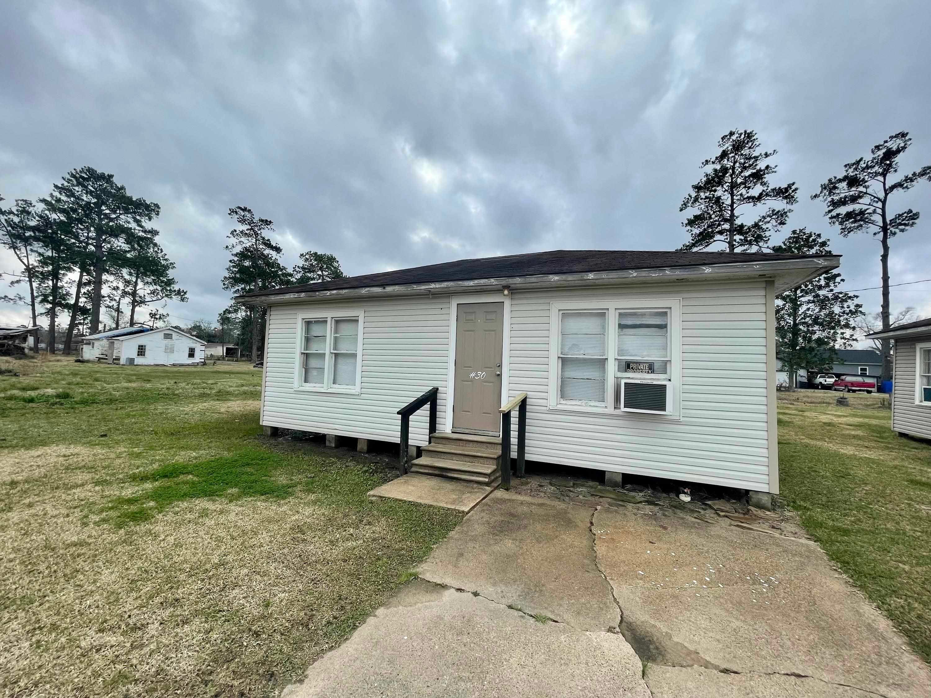 485 W Old Hwy 90 W #30 — photo