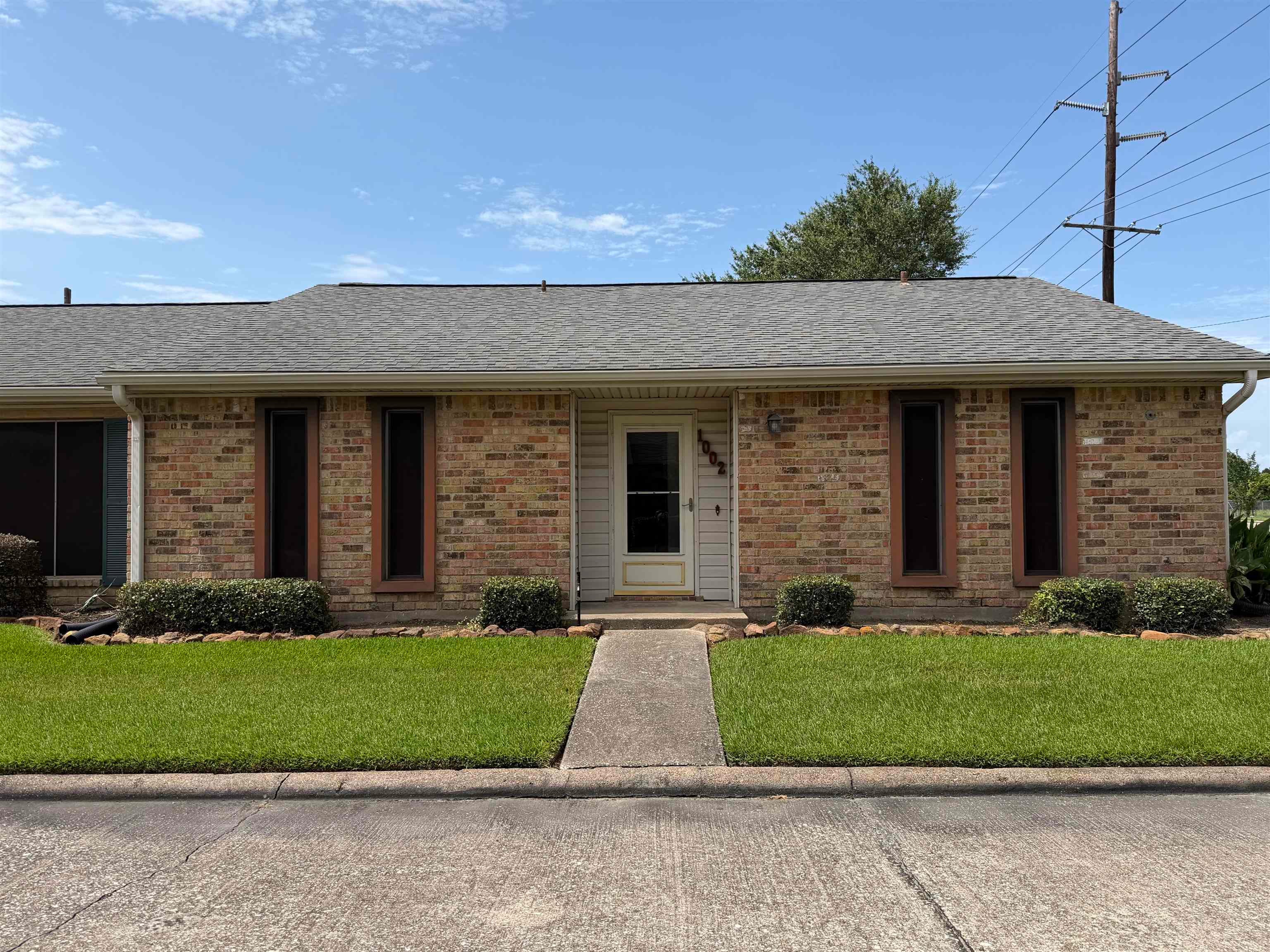 1002 Park Meadow Dr — photo