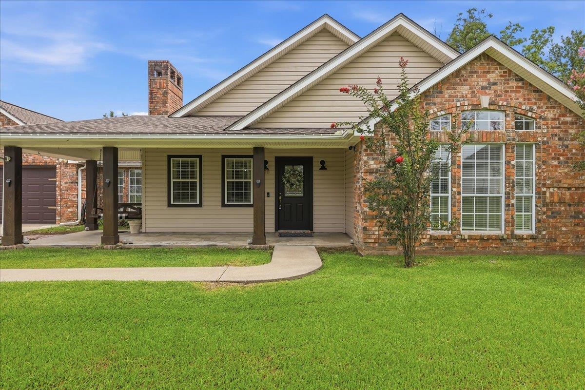 298 Stapper, Bridge City, TX 77611 — photo 2