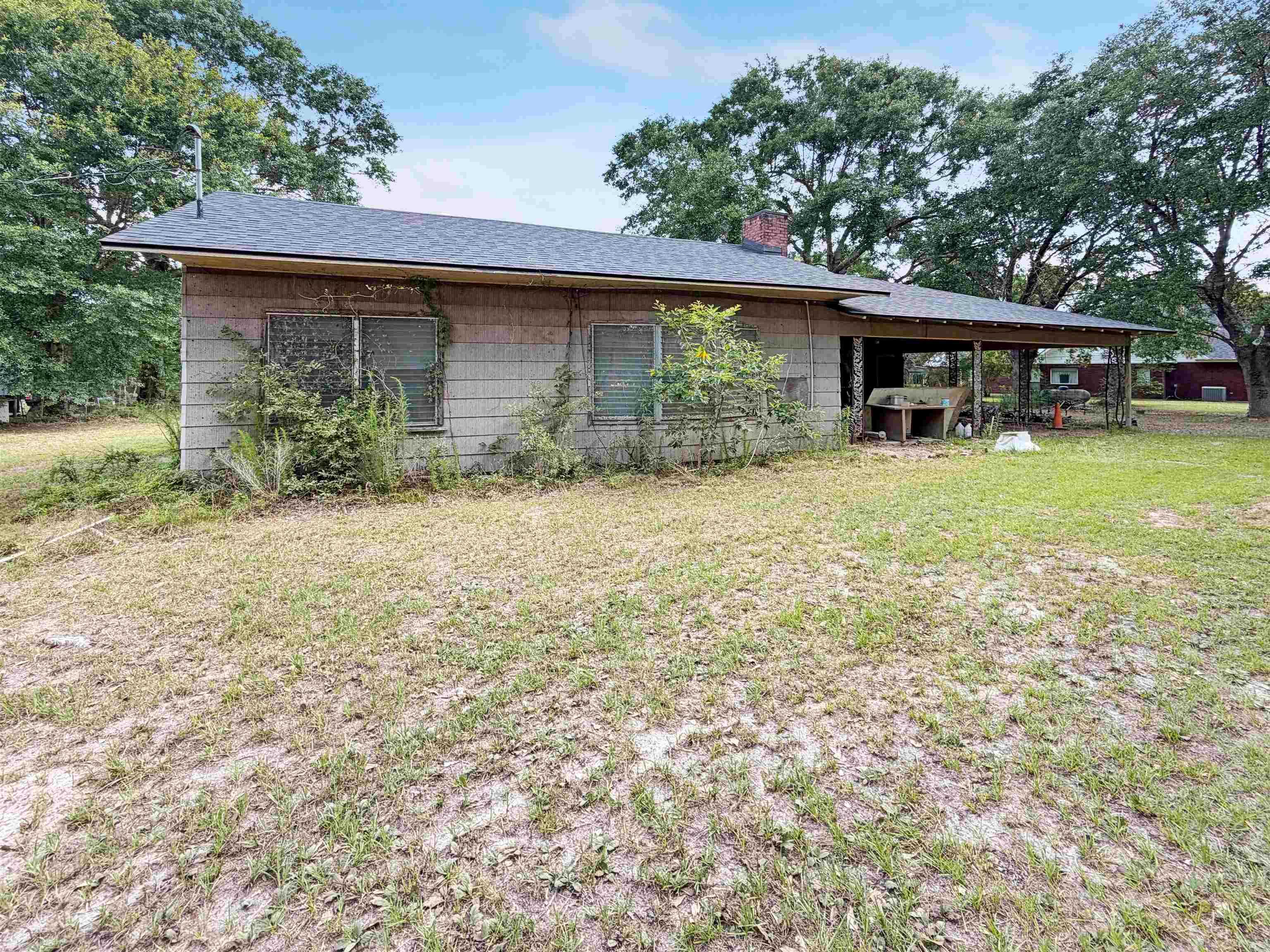 3465 FM 253 — photo