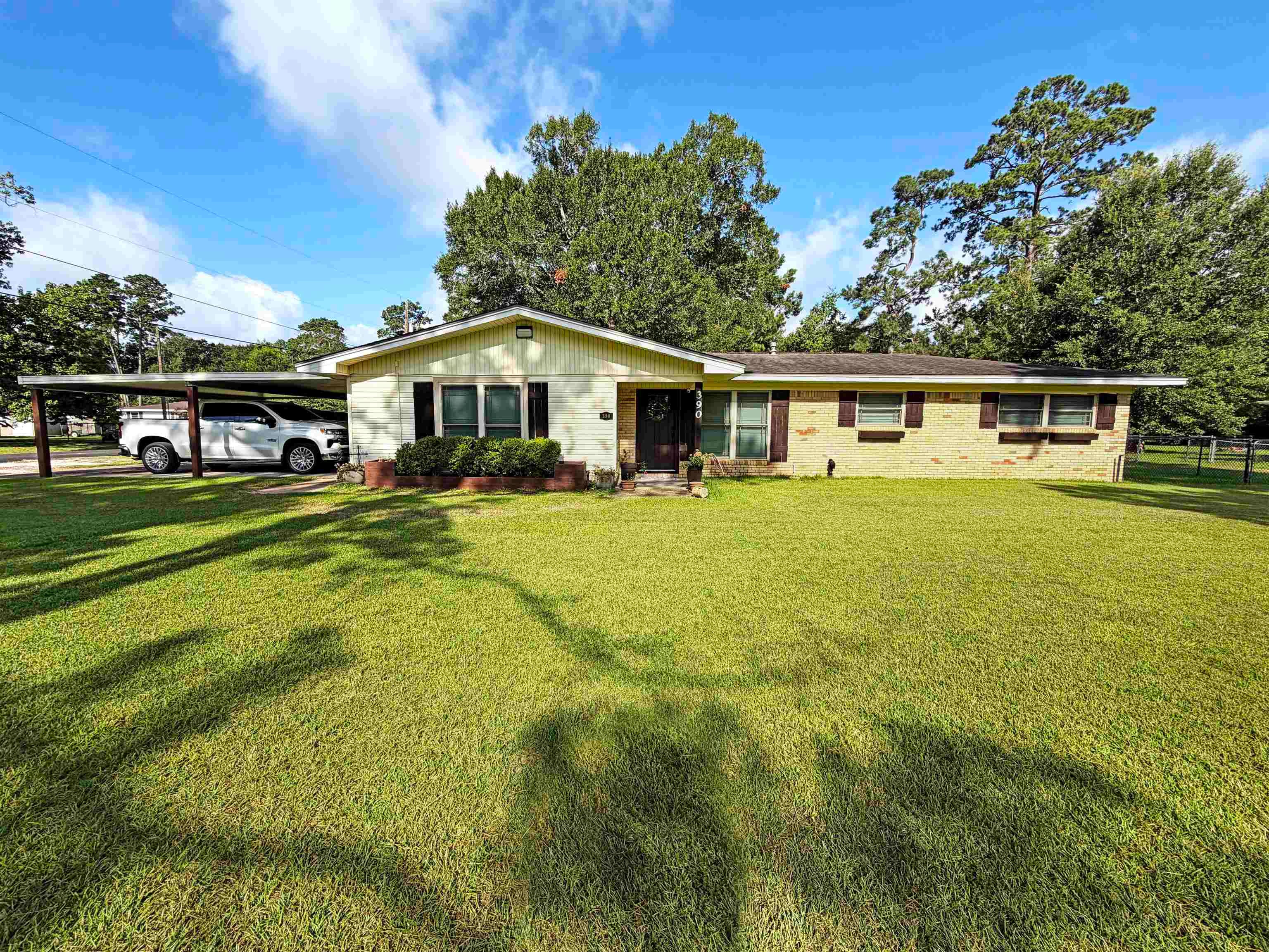 390 N Mayhaw Drive — photo