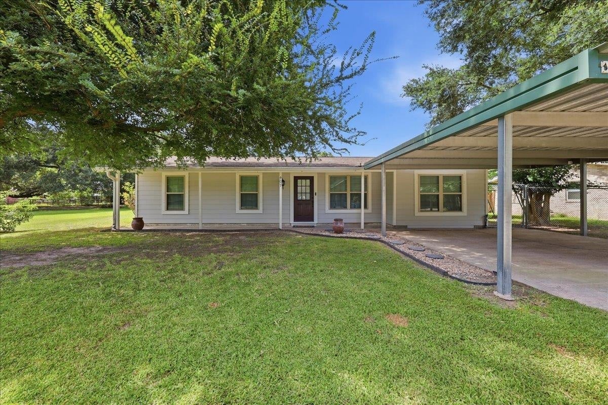407 Cypress — photo