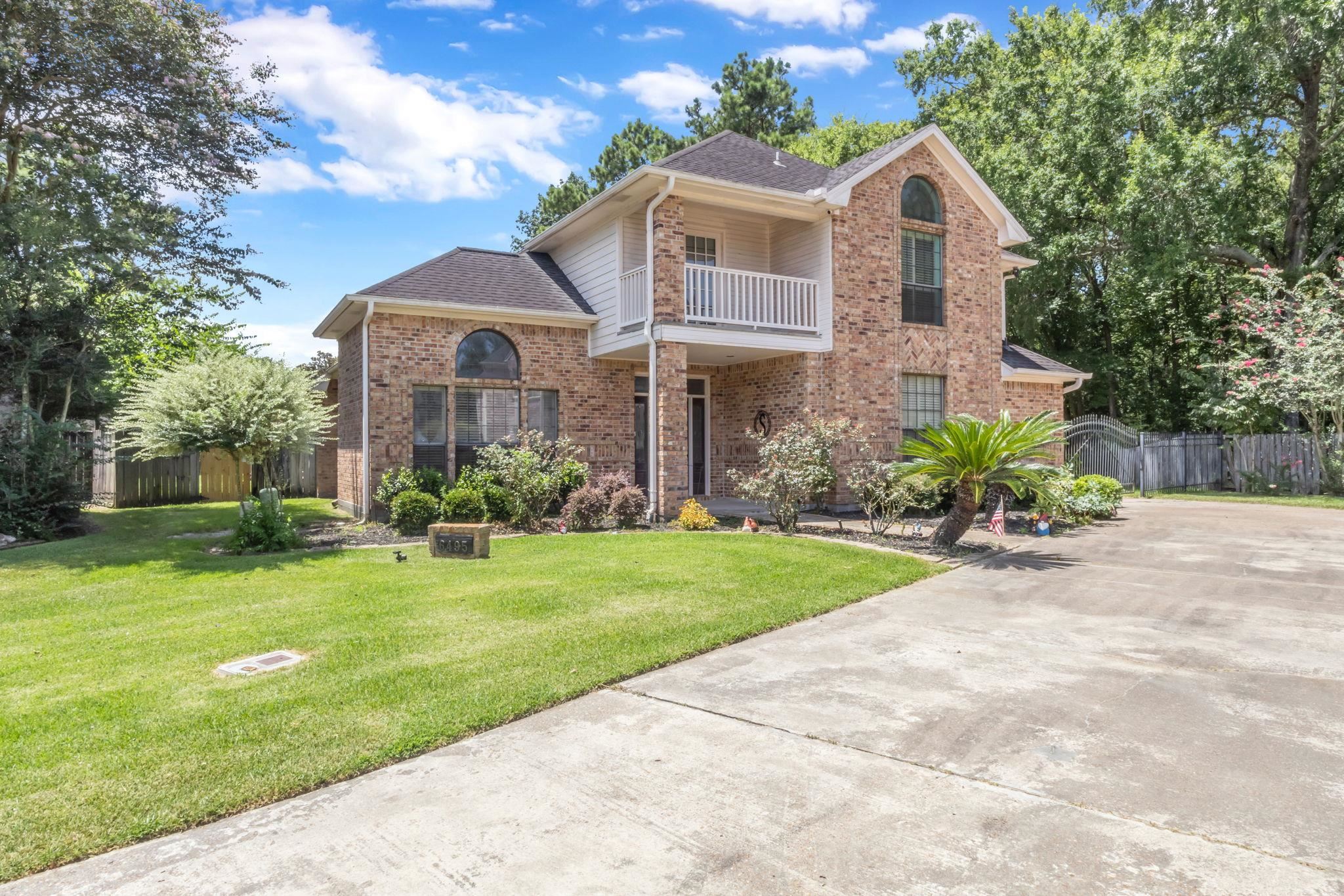 6495 Wellington Place — photo