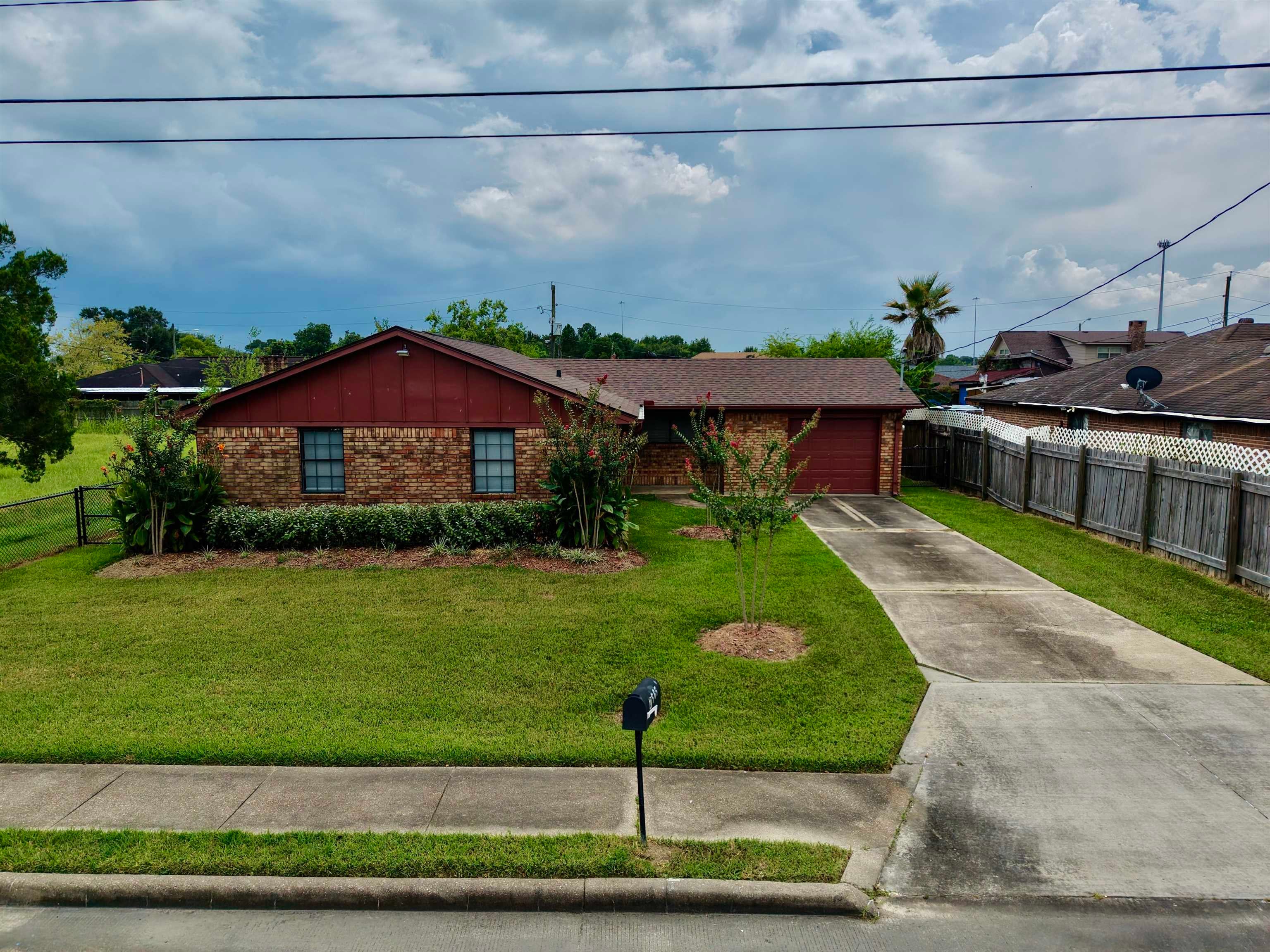 2565 W Virginia — photo
