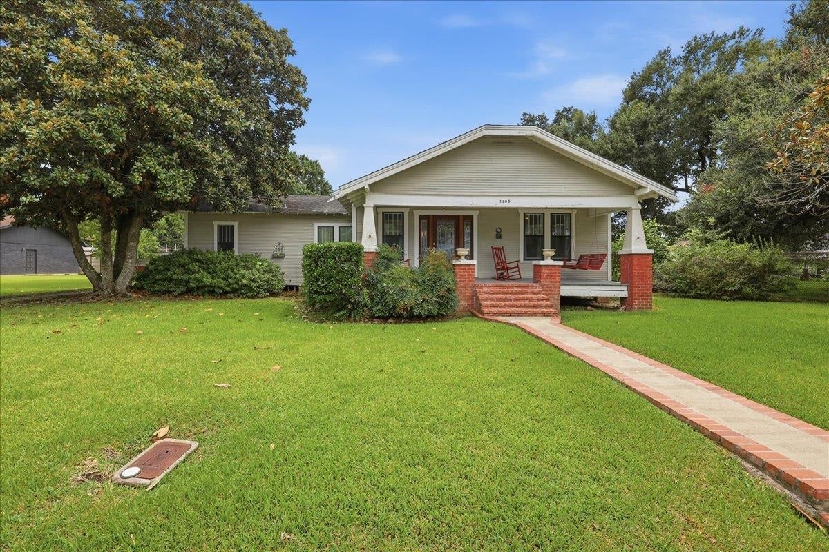 1105 Grigsby Ave. — photo