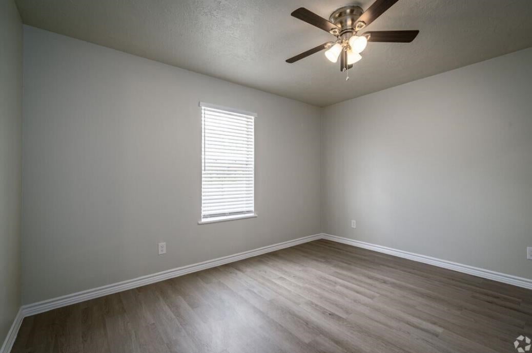 7071 S Bilbo Rd Unit 5 — photo