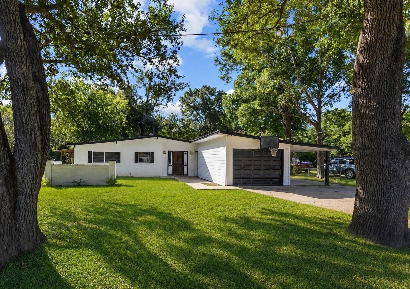 5755 Mel Sha Ln — photo