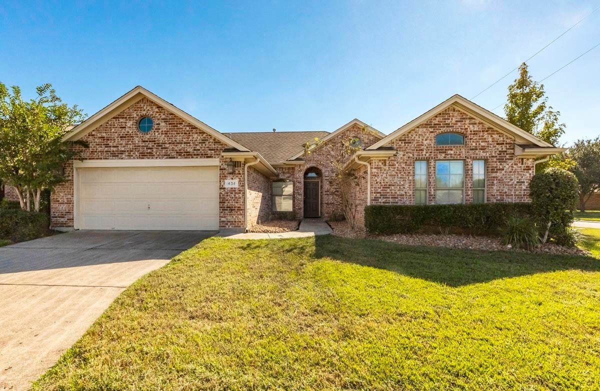 434 Harbor Oaks Dr. — photo