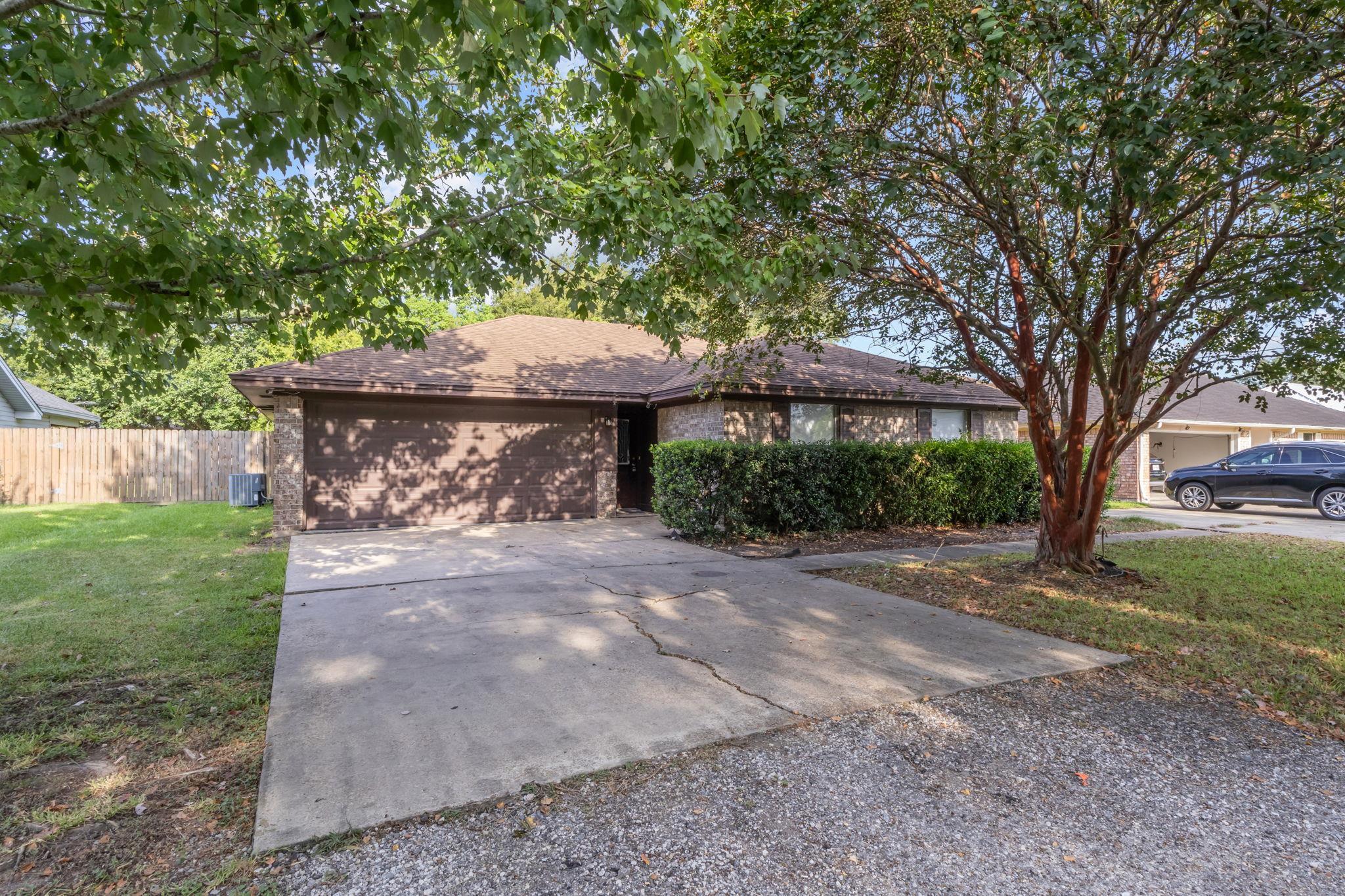 170 Circle Dr — photo