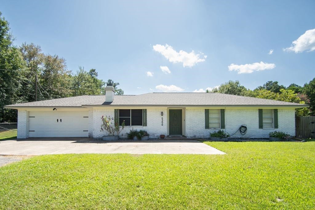 6300 Deer Park Lane — photo