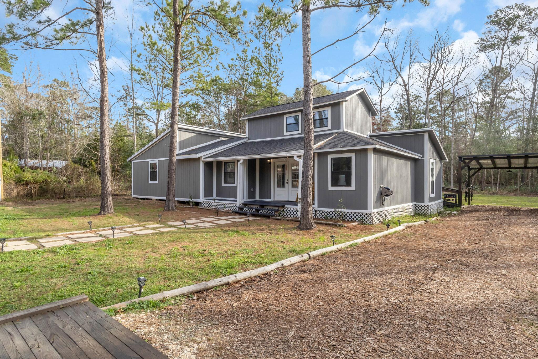 208 Dogwood Circle — photo