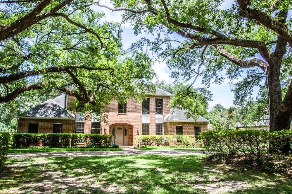 24 Avenue of the Oaks — photo