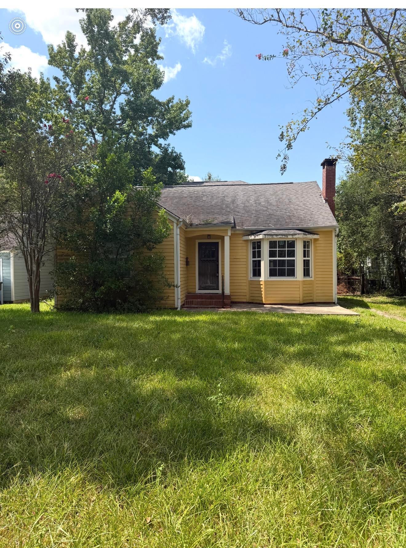 1385 East Dr — photo