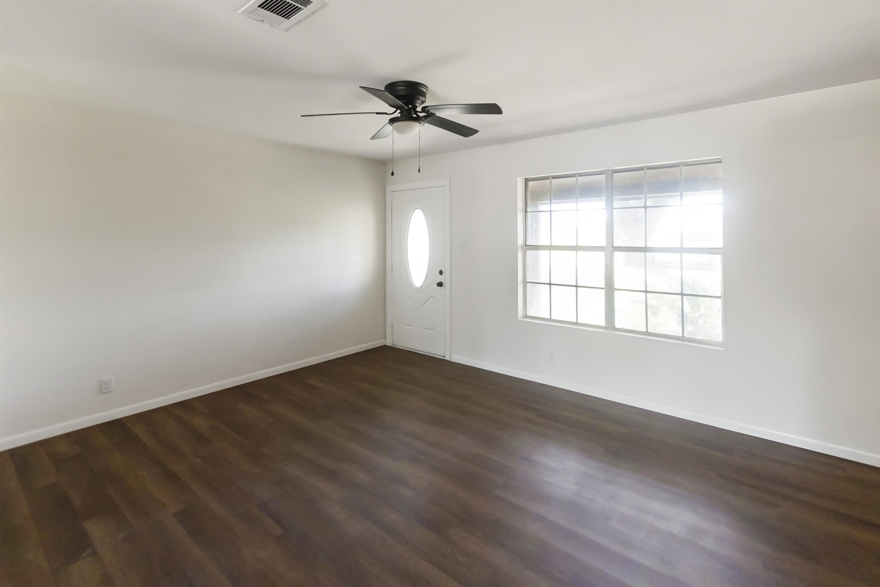 535 Eldridge, Beaumont, TX 77707 — photo 3