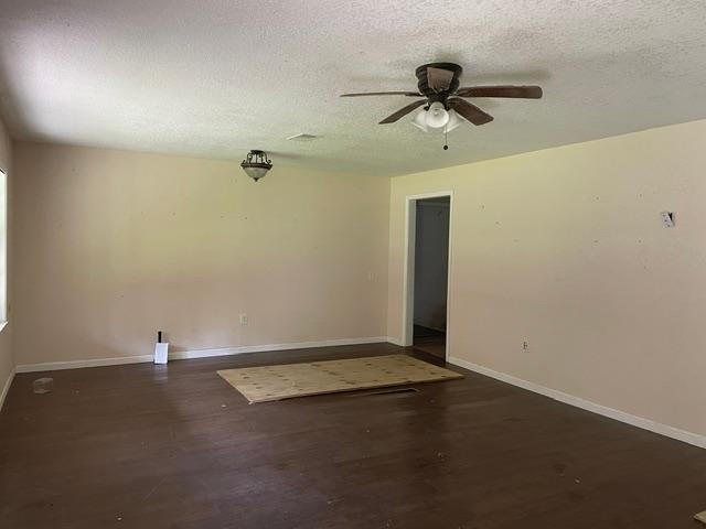 5008 Meeks, Orange, TX 77632 — photo 2