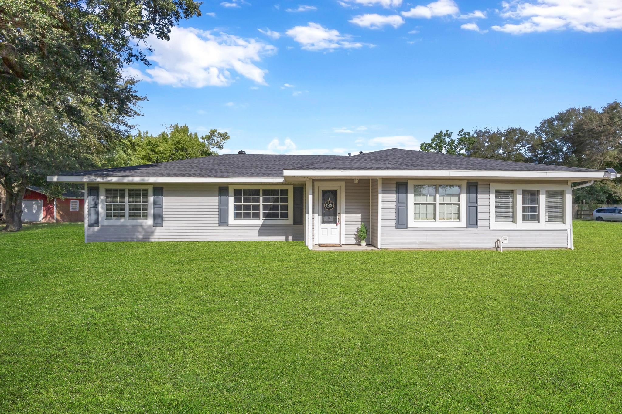 835 Vivian — photo