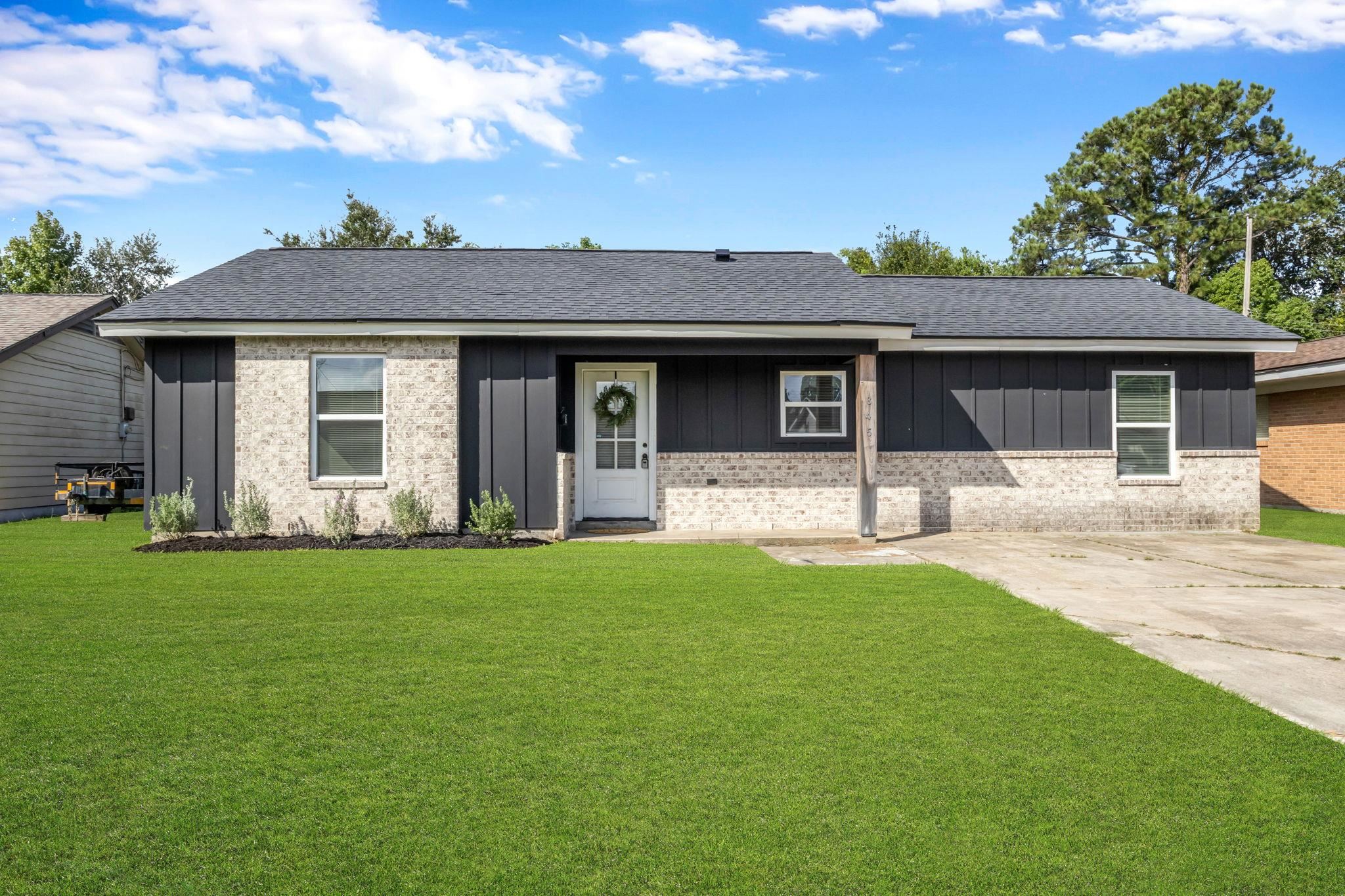 845 Connecticut Drive — photo