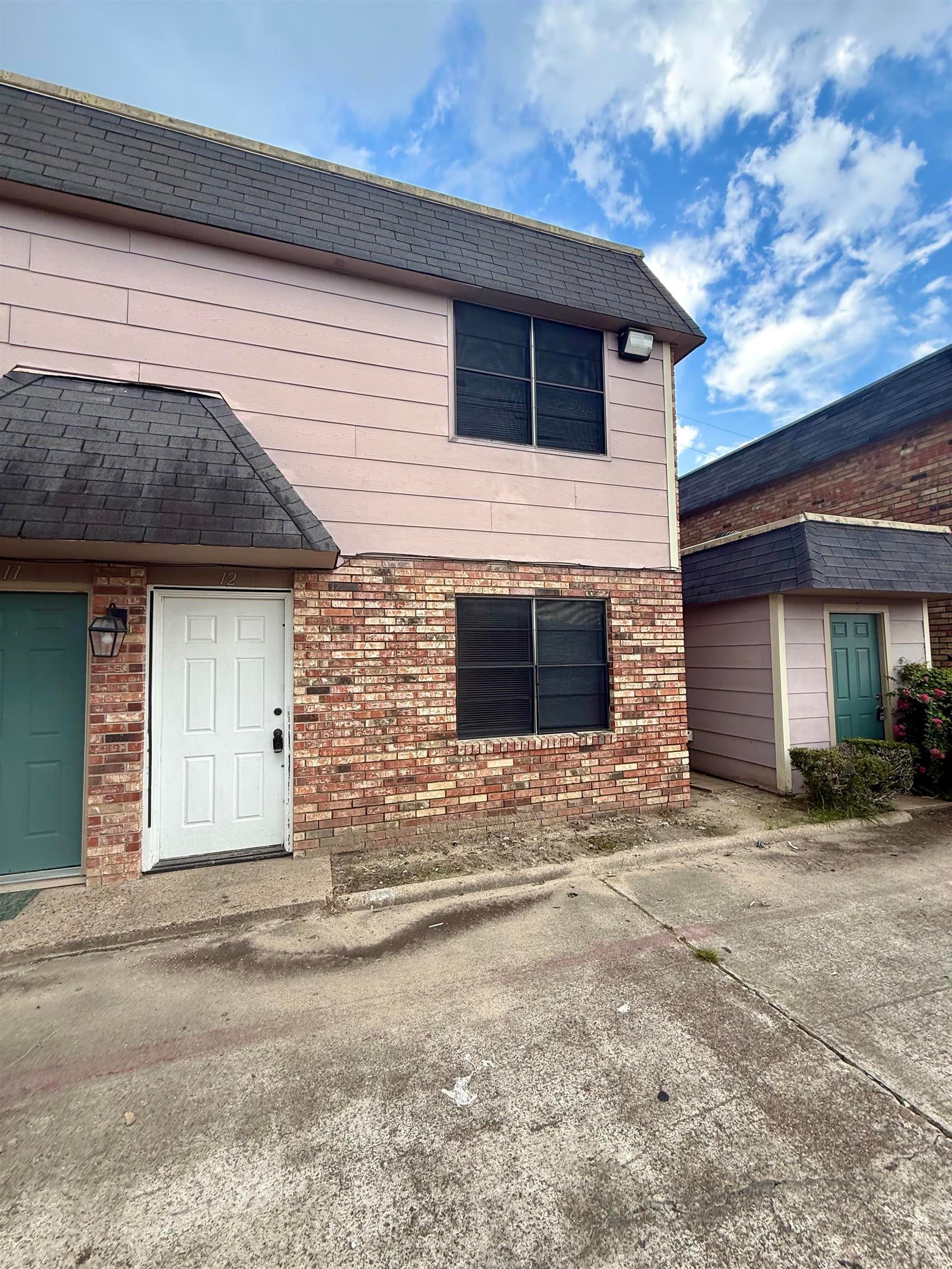 6760 Prutzman Rd. #12 — photo