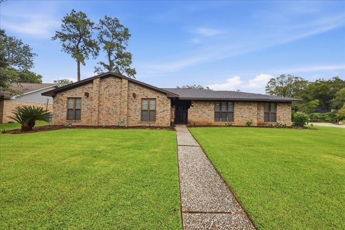 1320 Fenwick Circle — photo
