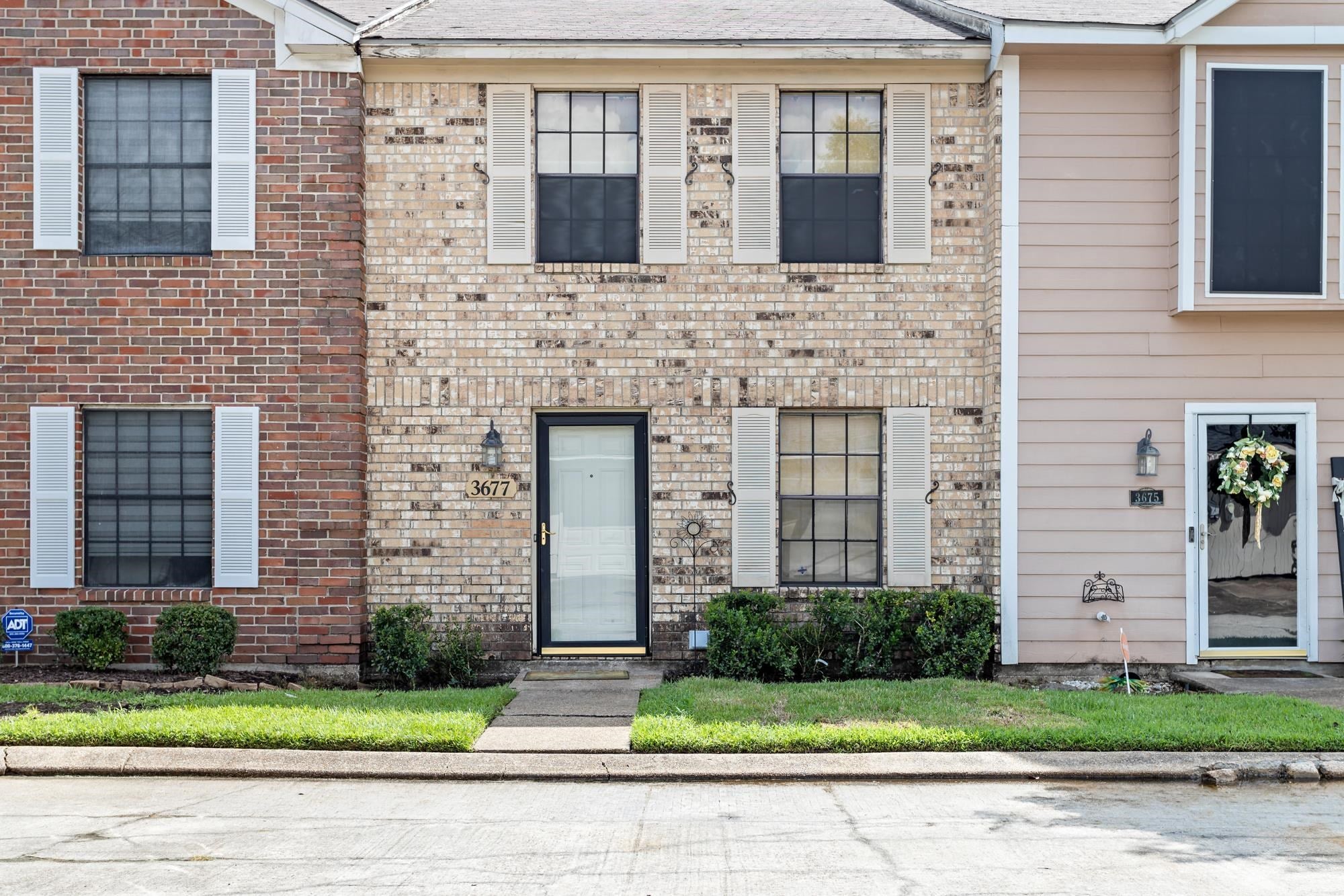 3677 Briar Creek — photo