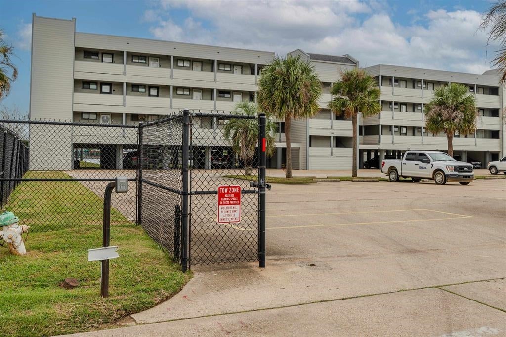 580 Pleasure Island Blvd Unit 115 — photo