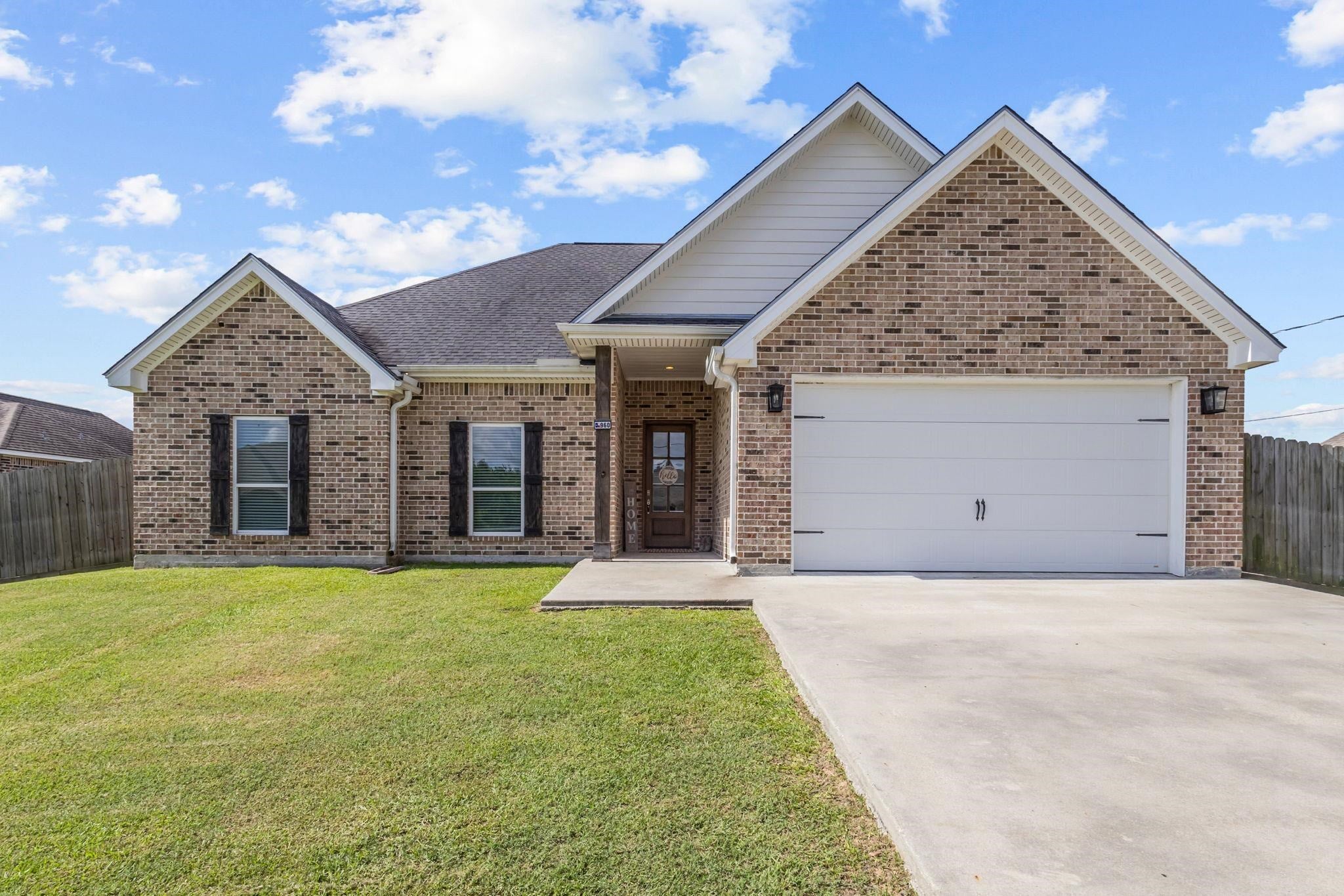 960 Amber Kay — photo