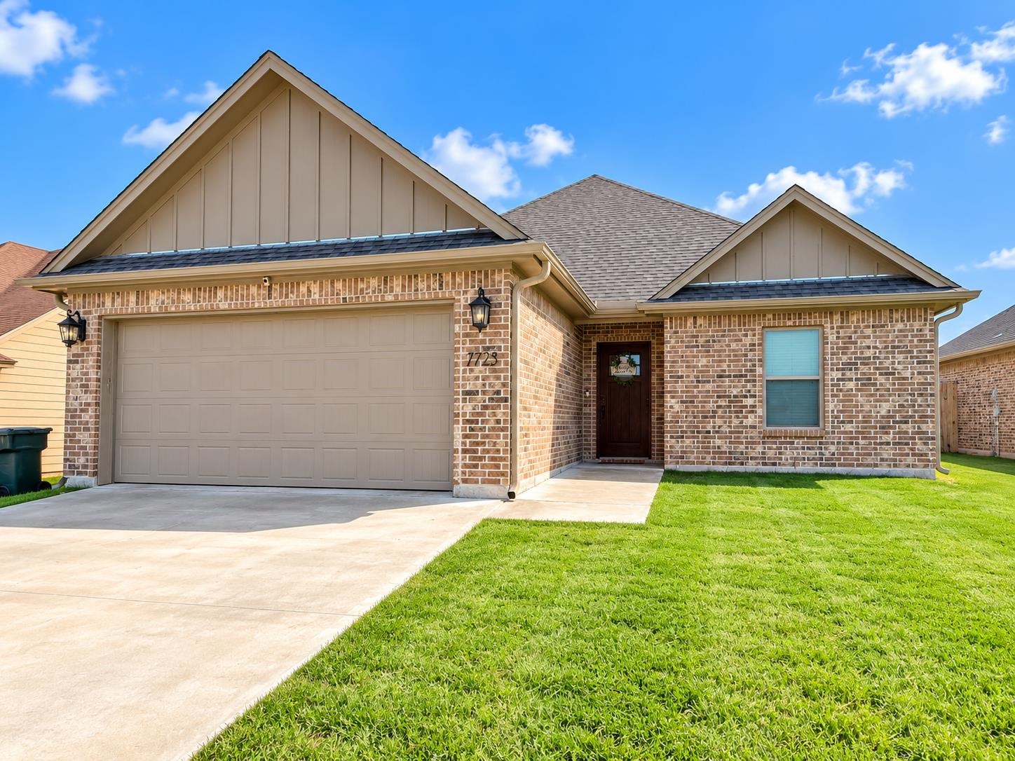 7725 Honeywood Trail — photo