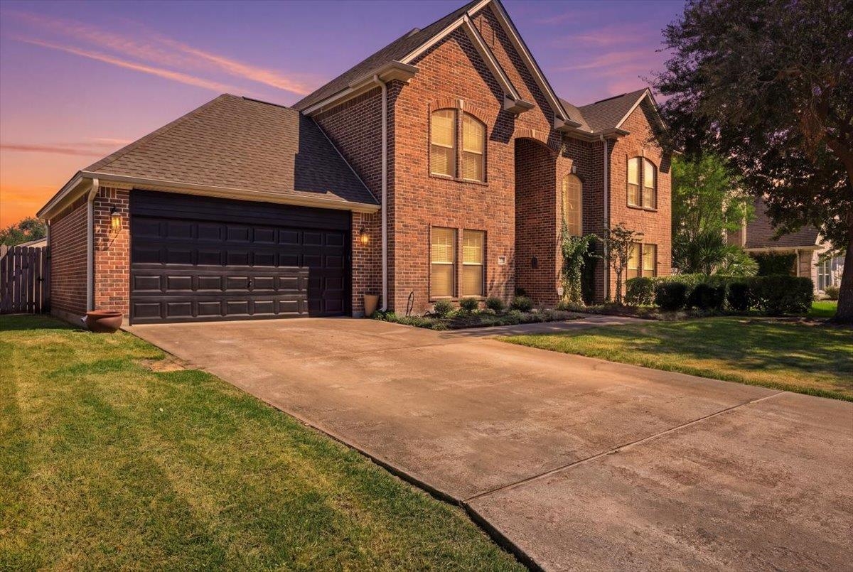 2430 Amberwood Drive — photo