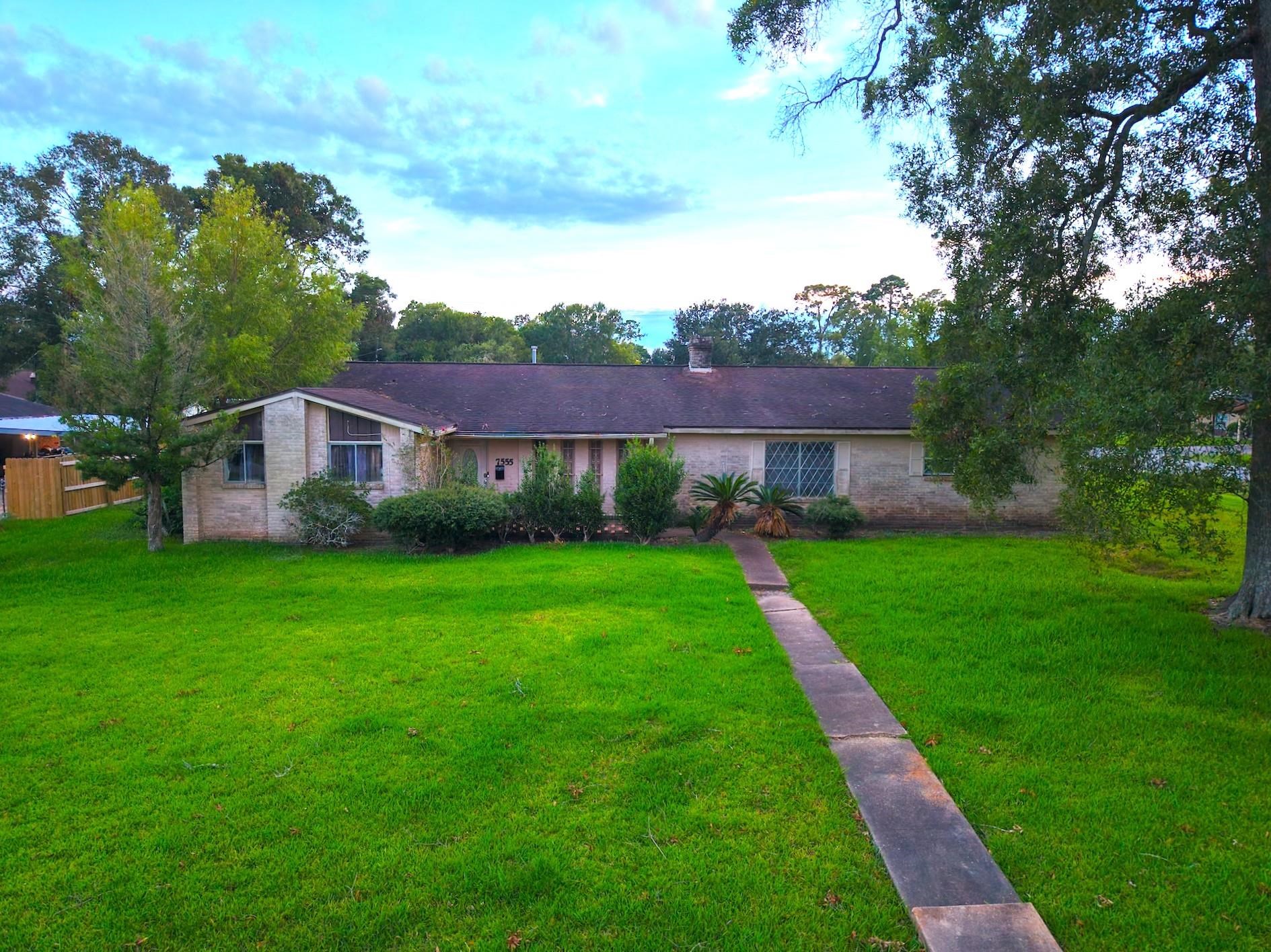7555 Forest Park Drive — photo
