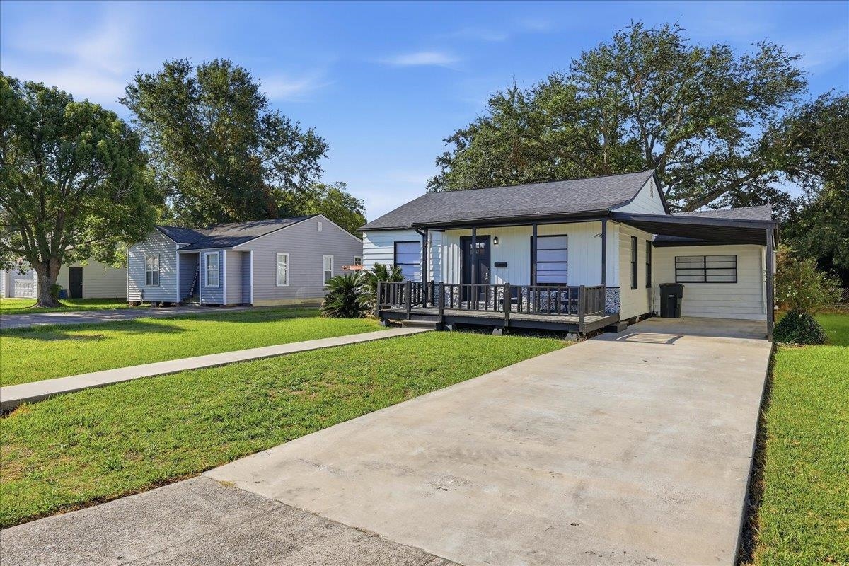 3841 Stuart, Groves, TX 77619 — photo 3