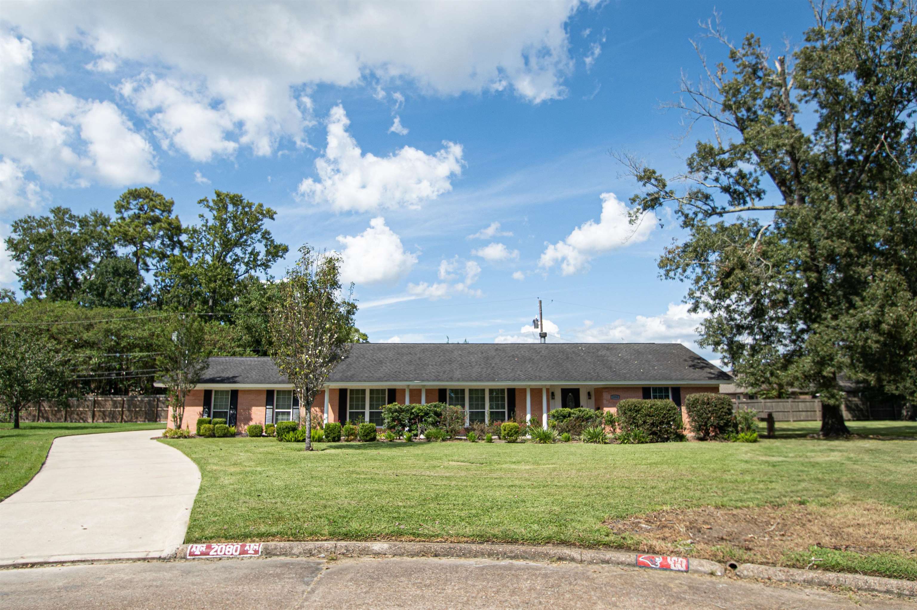 2080 Higgins Circle — photo