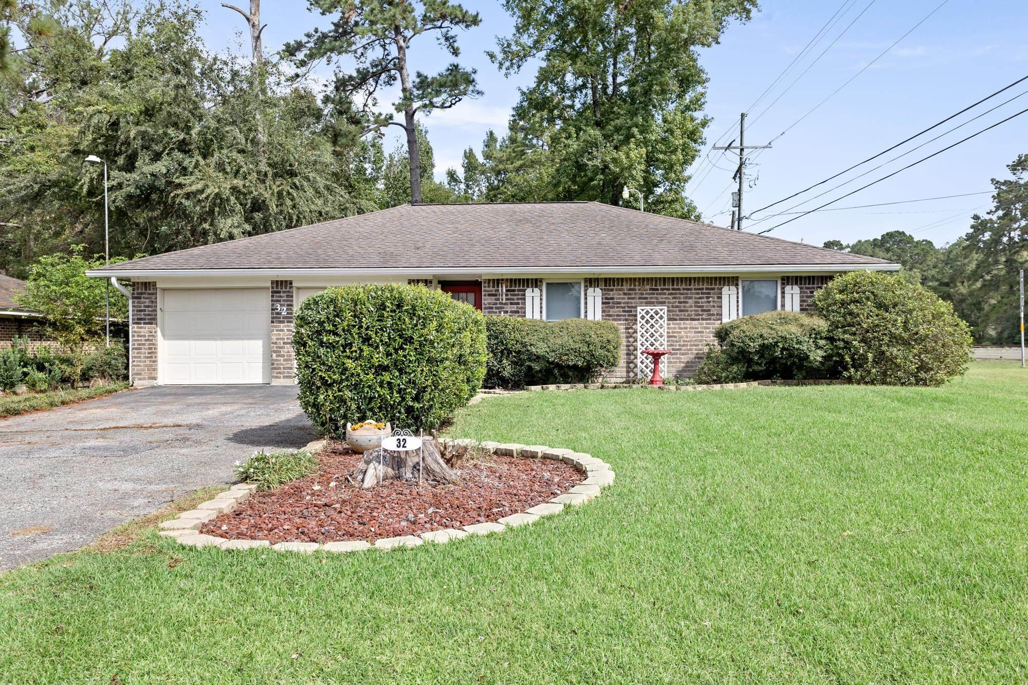 32 Greenhill Drive — photo