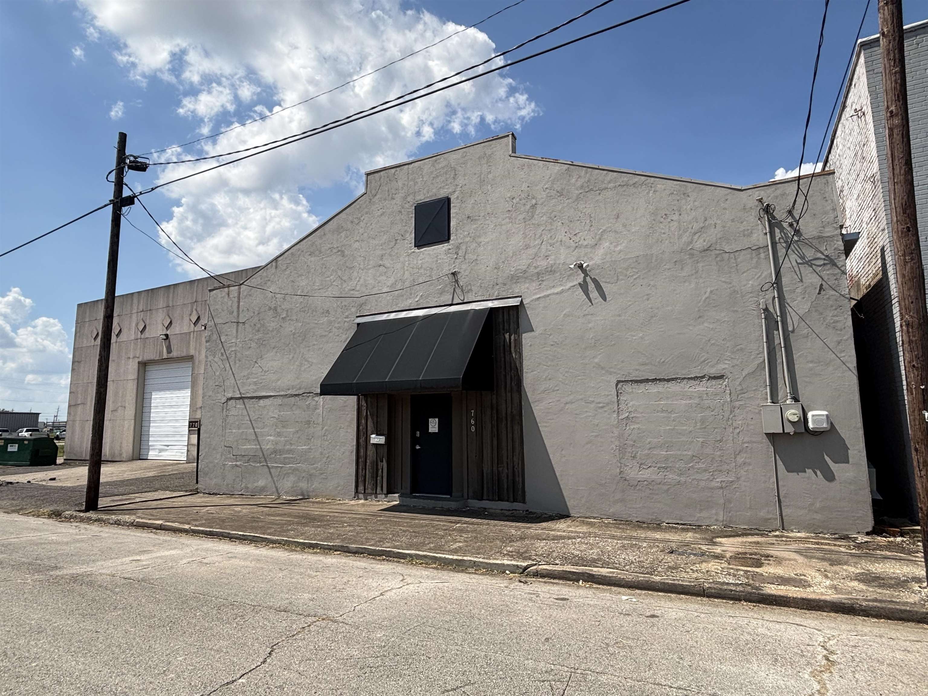760 Fannin — photo