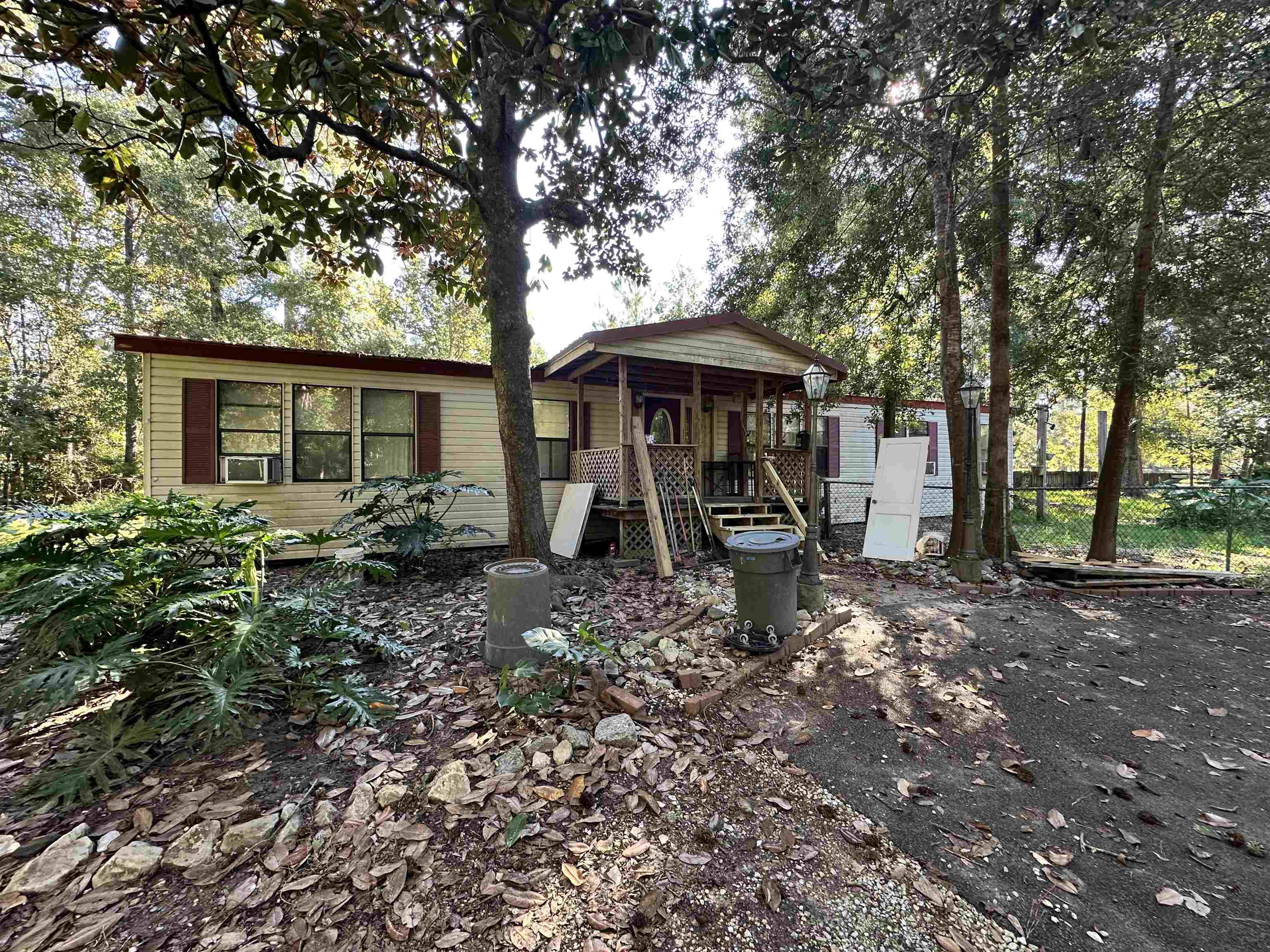 1042 Bryan — photo