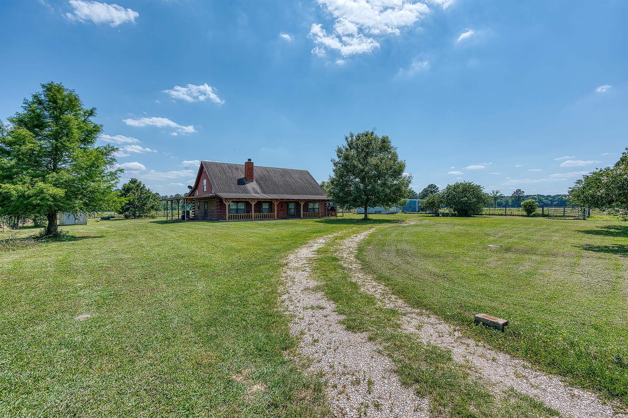 2311 CR 639 — photo