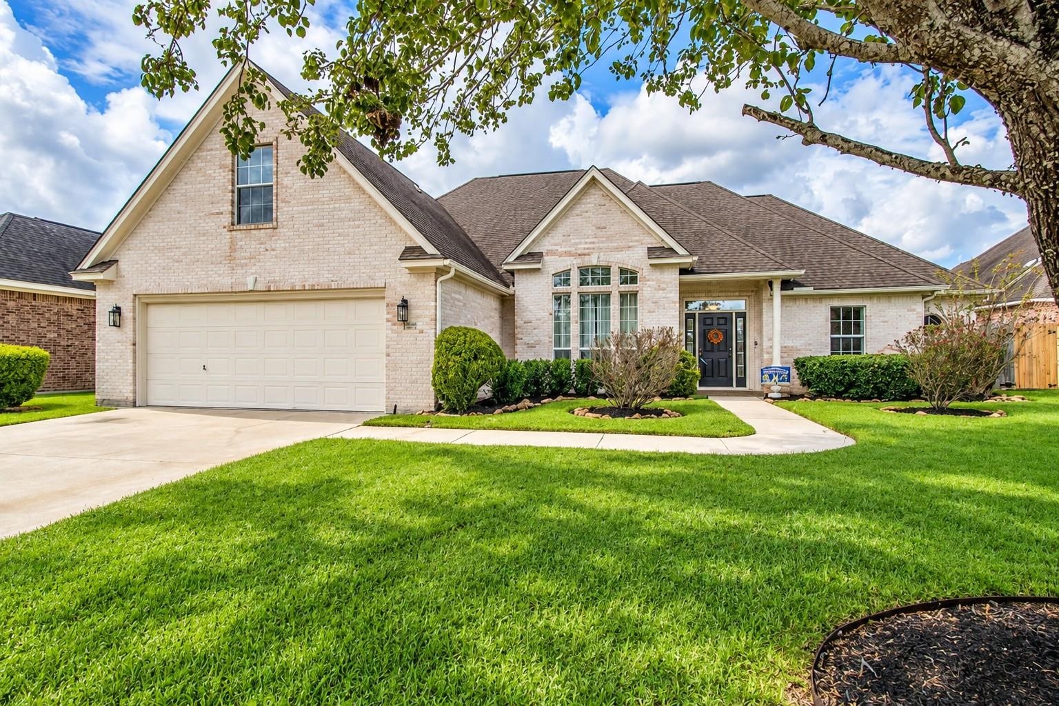 6210 Bankston Lane — photo