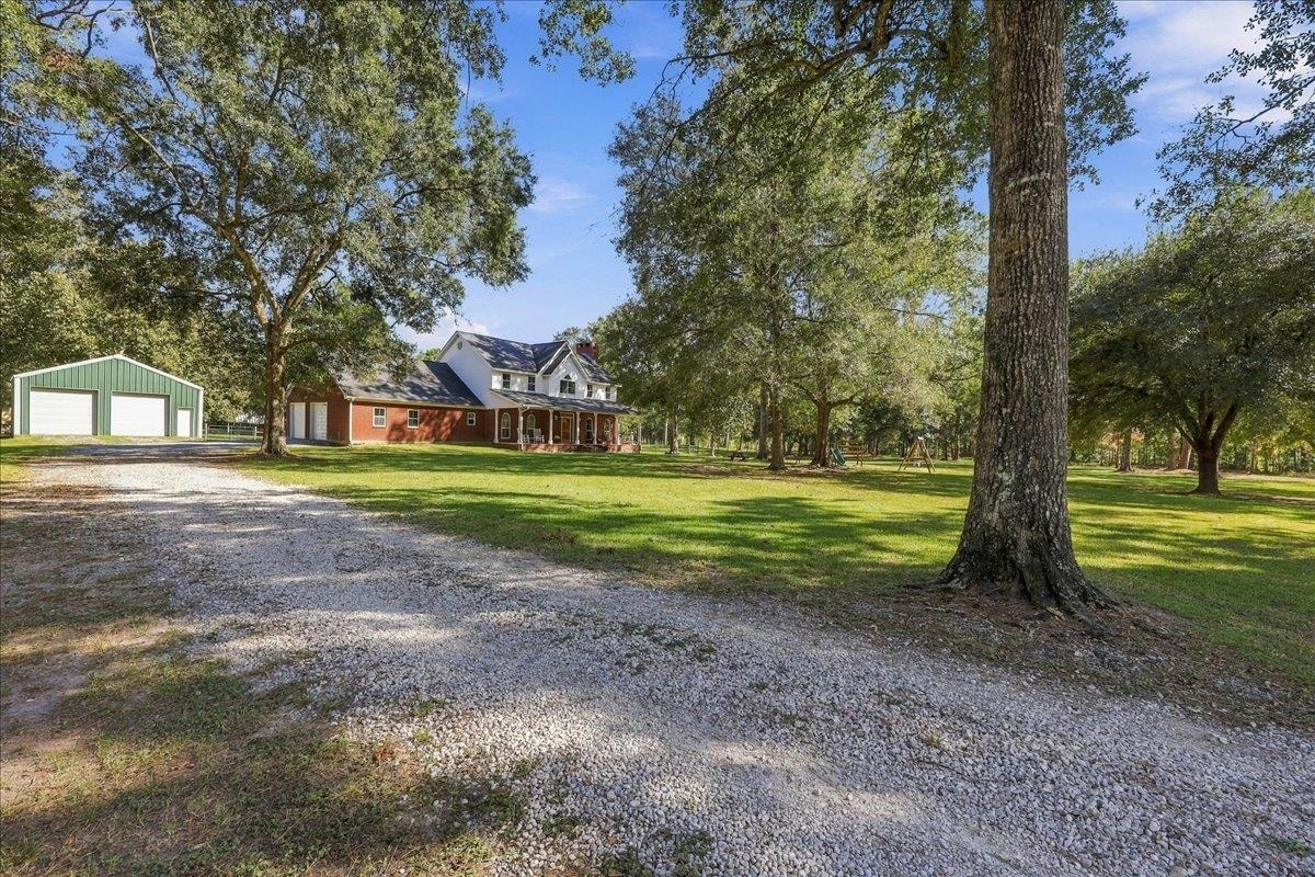 8774 Earsel — photo